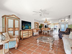 314 SE 10th St 103, Dania Beach FL 33004