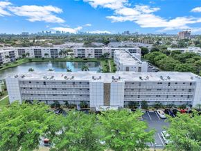 314 SE 10th St 103, Dania Beach FL 33004
