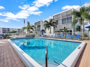 314 SE 10th St 103, Dania Beach FL 33004