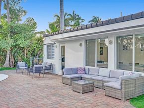 725 Harrison St, Hollywood FL 33019