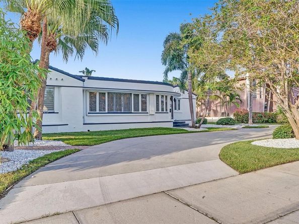 725 Harrison St, Hollywood FL 33019