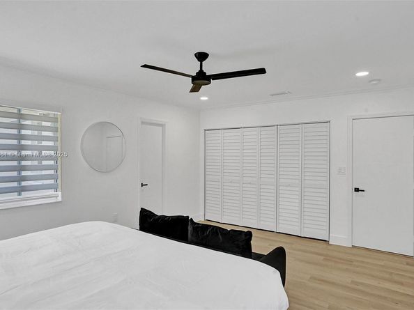 725 Harrison St, Hollywood FL 33019