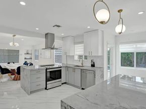 725 Harrison St, Hollywood FL 33019