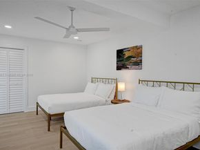 725 Harrison St, Hollywood FL 33019