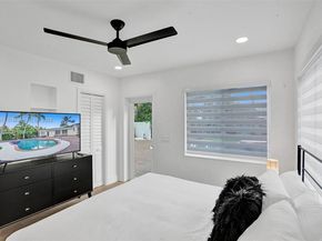 725 Harrison St, Hollywood FL 33019