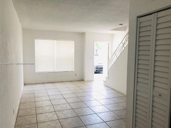 4633 NW 9th Dr 4633, Plantation FL 33317