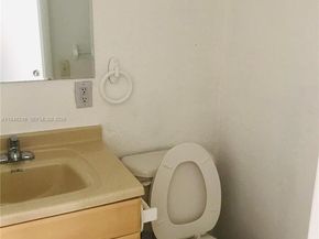 4633 NW 9th Dr 4633, Plantation FL 33317