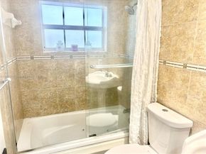 3704 NW 107th Ter, Sunrise FL 33351