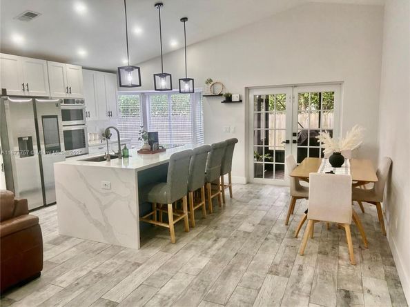 3704 NW 107th Ter, Sunrise FL 33351
