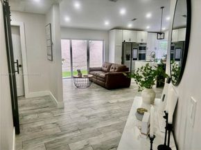 3704 NW 107th Ter, Sunrise FL 33351