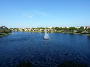 9351 Fontainebleau Blvd B415, Miami FL 33172