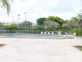 9351 Fontainebleau Blvd B415, Miami FL 33172