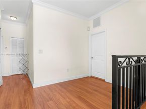 3154 Plaza St, Miami FL 33133