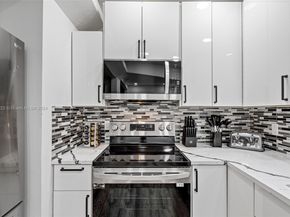 1899 NE 49th Ct, Pompano Beach FL 33064