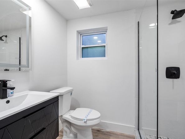 1899 NE 49th Ct, Pompano Beach FL 33064