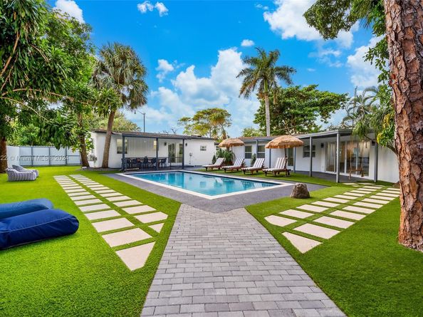 1899 NE 49th Ct, Pompano Beach FL 33064