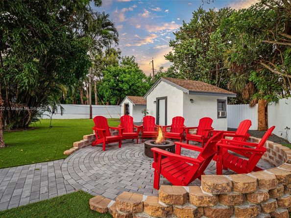 1899 NE 49th Ct, Pompano Beach FL 33064