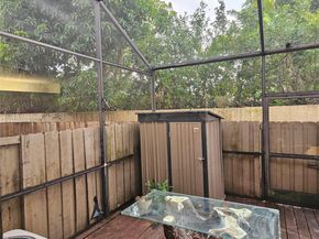 10142 SW 77th Ct 10142, Miami FL 33156