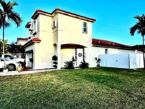 2101 NE 37th Ter, Homestead FL 33033