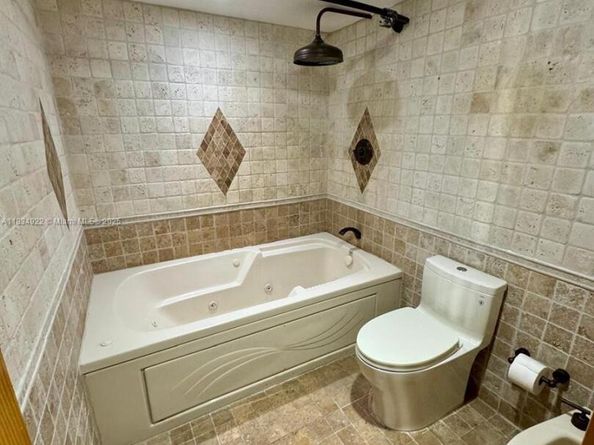 520 Brickell Key Dr A1912, Miami FL 33131