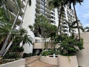 520 Brickell Key Dr A1912, Miami FL 33131