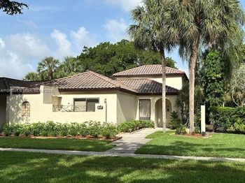 3117 Kingswood Ter
