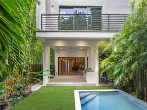 3063 Elizabeth St, Miami FL 33133