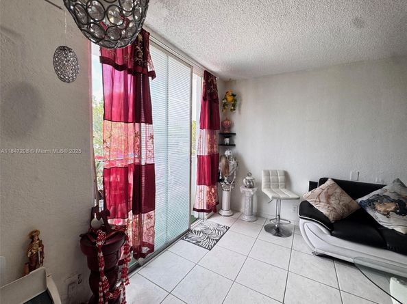 16450 NW 2nd Ave 207, Miami FL 33169