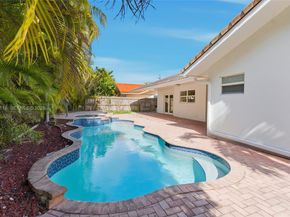 5976 SW 88th Pl, Miami FL 33173