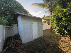 361 NE 160th Ter, Miami FL 33162