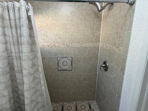 361 NE 160th Ter, Miami FL 33162