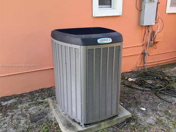 361 NE 160th Ter, Miami FL 33162