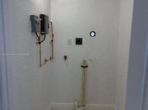 361 NE 160th Ter, Miami FL 33162