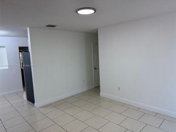 361 NE 160th Ter, Miami FL 33162