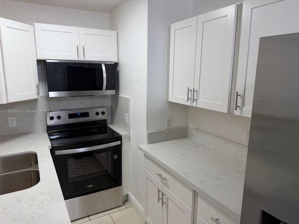 361 NE 160th Ter, Miami FL 33162