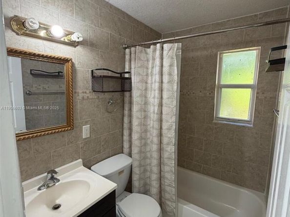 361 NE 160th Ter, Miami FL 33162