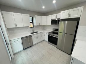 607 SW 10th St, Fort Lauderdale FL 33315