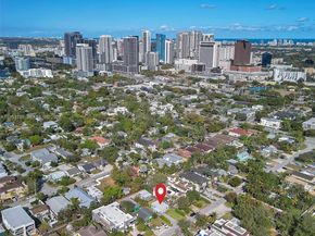 607 SW 10th St, Fort Lauderdale FL 33315