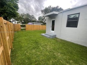 607 SW 10th St, Fort Lauderdale FL 33315