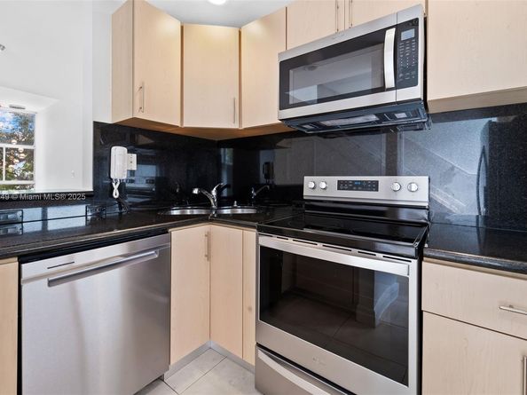 8041 Harding Ave 105, Miami Beach FL 33141