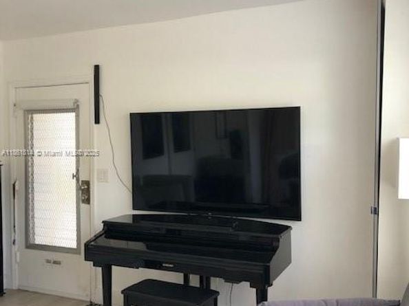200 76th St 41, Miami Beach FL 33141