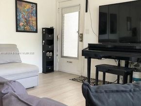 200 76th St 41, Miami Beach FL 33141