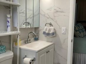 200 76th St 41, Miami Beach FL 33141