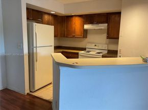 3320 N Pinewalk Dr N 1715, Margate FL 33063