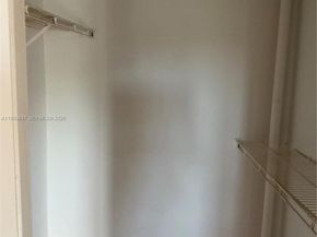 3320 N Pinewalk Dr N 1715, Margate FL 33063