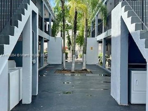 3698 William Ave 5, Miami FL 33133