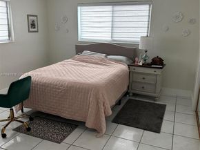 410 N 74th Ave, Hollywood FL 33024