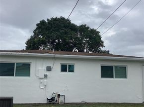 410 N 74th Ave, Hollywood FL 33024