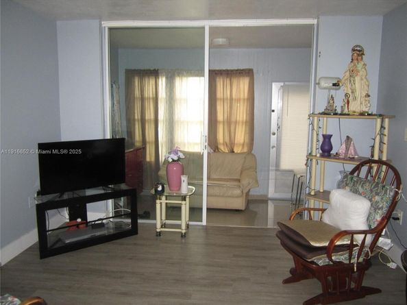 2751 E Sunrise Lakes Dr 108, Sunrise FL 33322