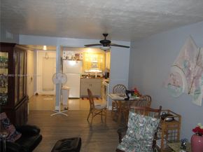 2751 E Sunrise Lakes Dr 108, Sunrise FL 33322